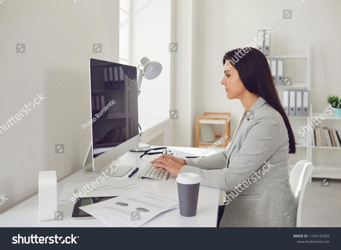 Understanding Work Online: A Comprehensive Guide